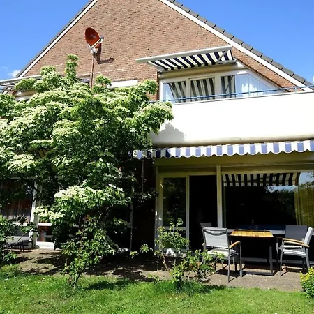 Exklusive, Moderne Ferienwohnung 75 M Im Og1 Fur 4 Personen Mit Balkon, Ruhig, Aber Doch Nah Am Wasser Apartament