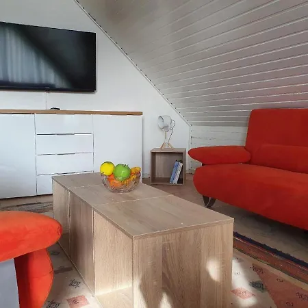 Apartament Exklusive, Moderne Ferienwohnung 75 M Im Og1 Fur 4 Personen Mit Balkon, Ruhig, Aber Doch Nah Am Wasser