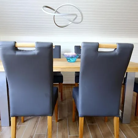 Exklusive, Moderne Ferienwohnung 75 M Im Og1 Fur 4 Personen Mit Balkon, Ruhig, Aber Doch Nah Am Wasser *